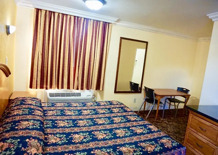 Satellite Motel, Los Angeles - LAX