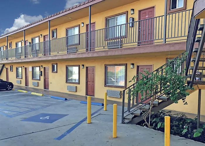 Satellite Motel, Los Angeles - LAX